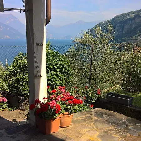 Lagoblu Nocleg ze śniadaniem Mandello del Lario